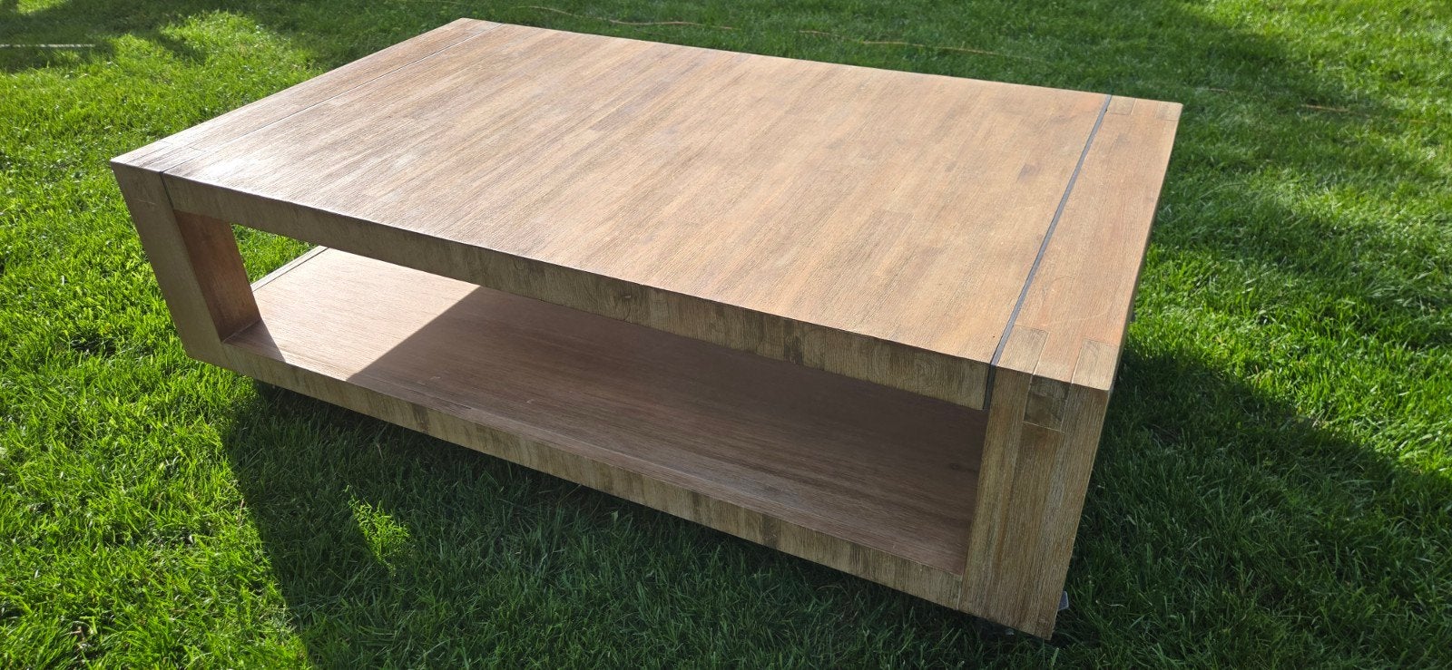 Houten salontafel op wieltjes, Ophalen