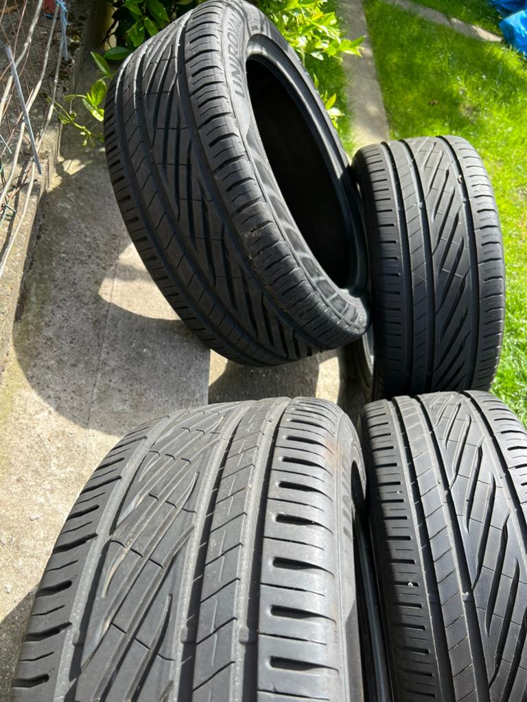 Je vends 4 pneus été Uniroyal RainSport 5 245/45 R18 100Y XL, Autos : Pièces & Accessoires, Pneus & Jantes, Neuf, Enlèvement ou Envoi