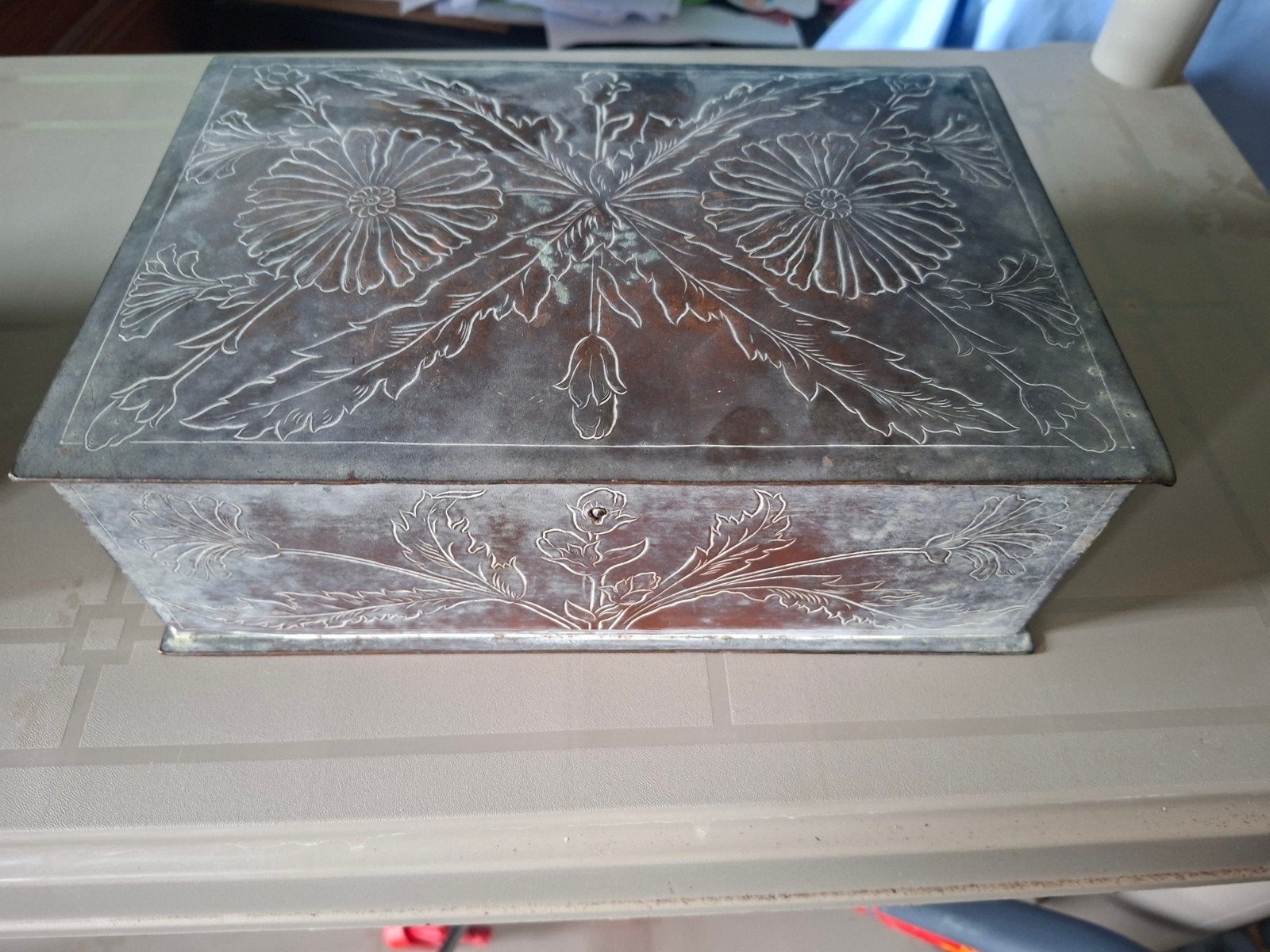 coffre cuivre gravé art nouveau, Antiquités & Art, Enlèvement, Cuivre