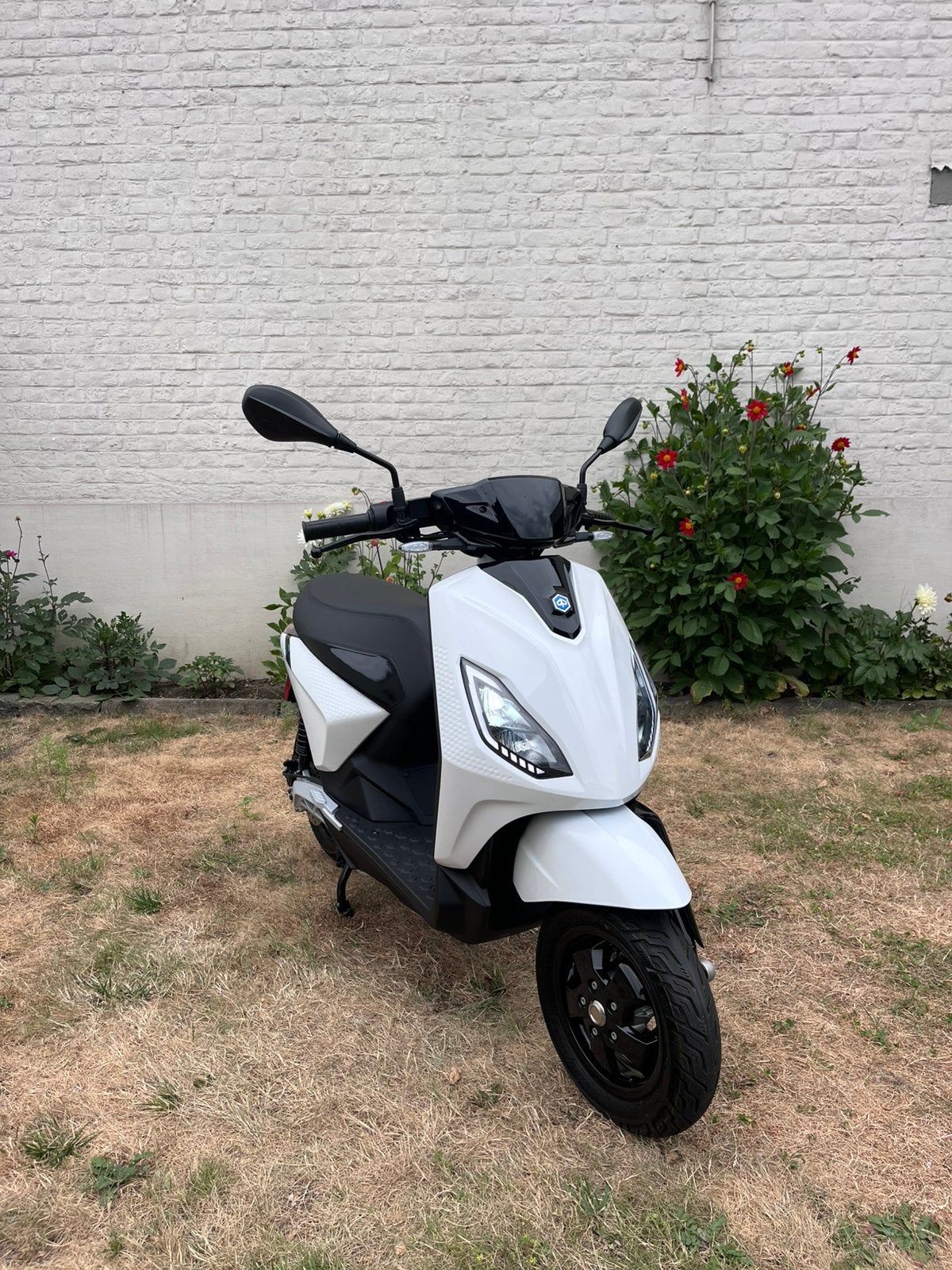Piaggio one B klasse *nieuw*, Fietsen en Brommers, Ophalen, Overige modellen, Elektrisch, Nieuw