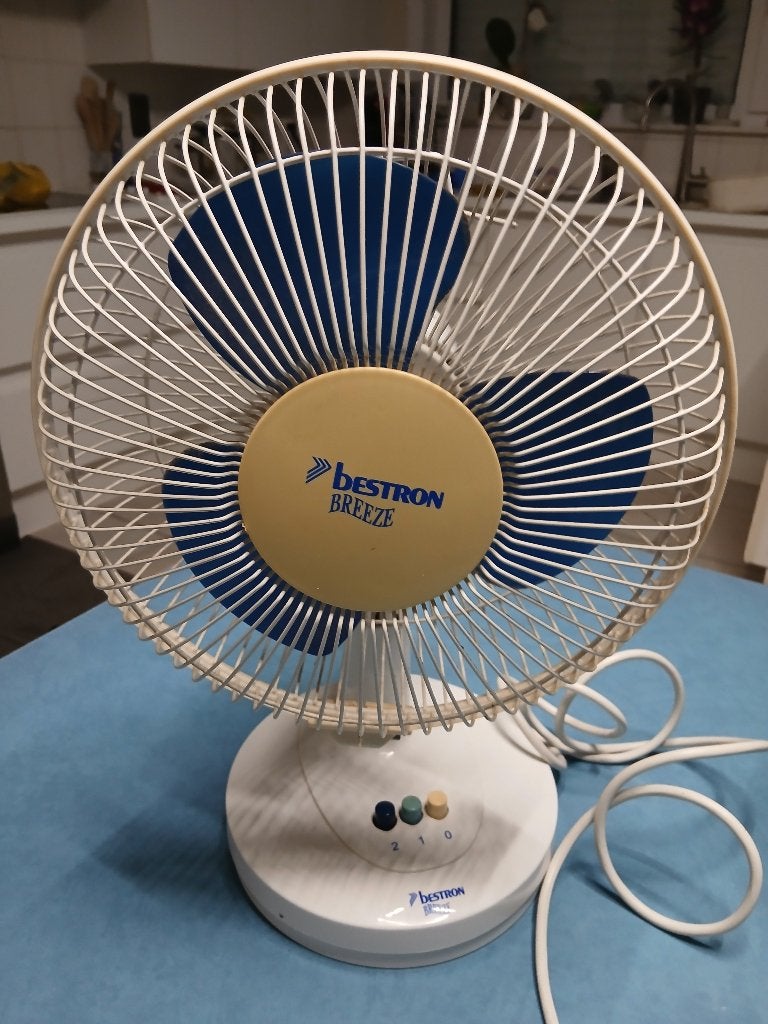 Ventilator met zwenkfunctie - merk Bestron Breeze - wit, Ophalen of Verzenden, Gebruikt, Tafelventilator