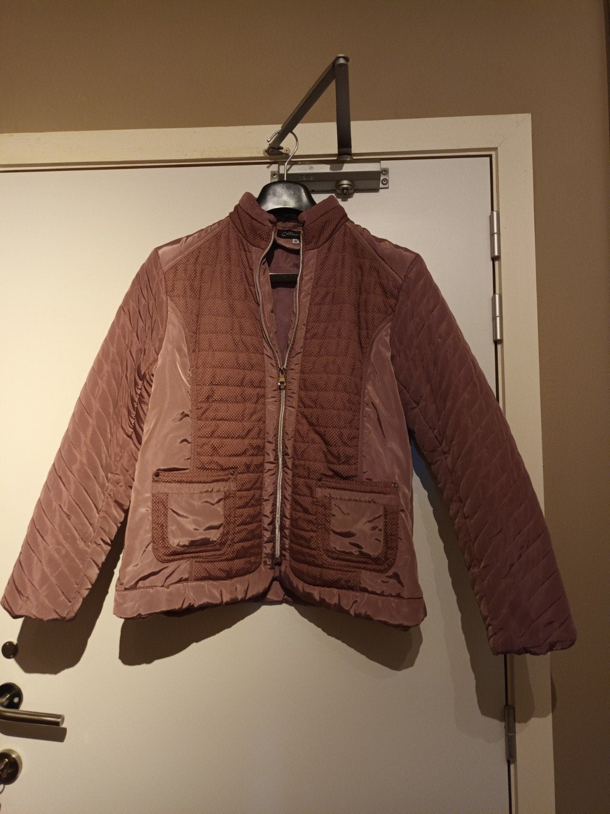 damesjas 46, Enlèvement, Comme neuf, Taille 46/48 (XL) ou plus grande, Rose