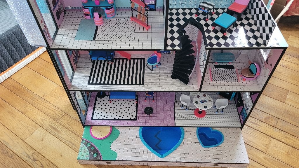 LOL poppenhuis, Ophalen, Gebruikt, Poppenhuis
