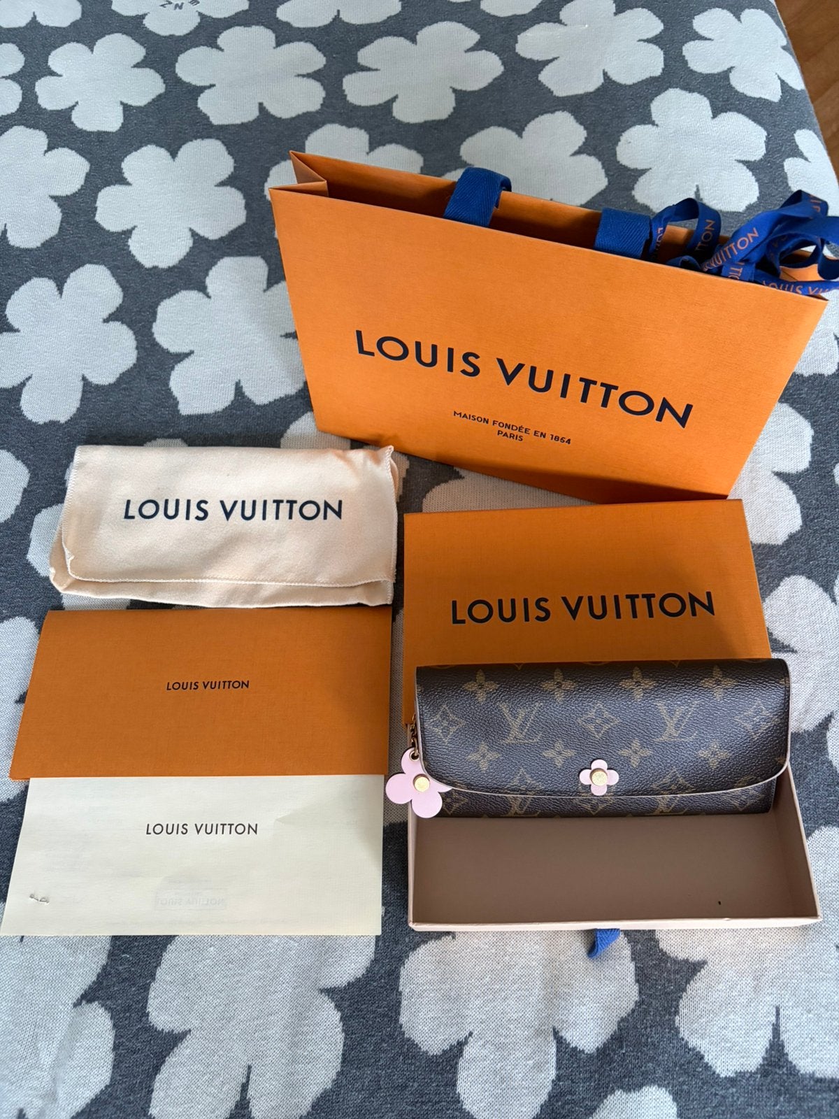 Portefeuille Louis Vuitton Collection Ming Flower, Enlèvement, Comme neuf