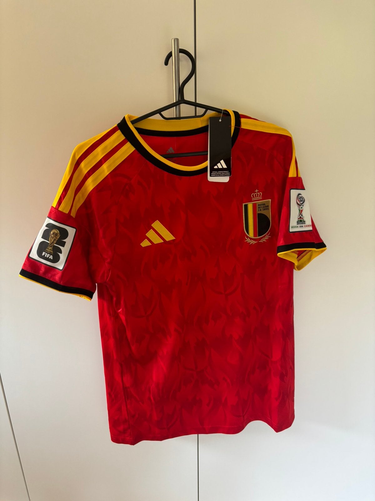 België home shirt WK2026 M 2 WK-patches, Maat M, Ophalen of Verzenden, Nieuw, Shirt