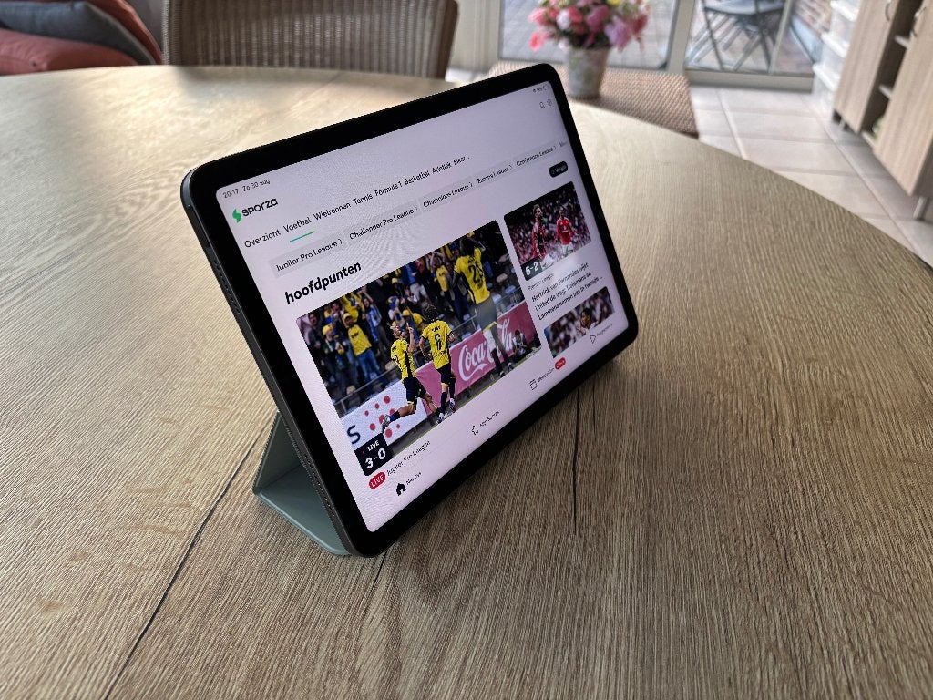 IPad Air 5 (2022) 64 GB space grey, Computers en Software, Apple iPads, Ophalen, Gebruikt, Apple iPad Air, 11 inch