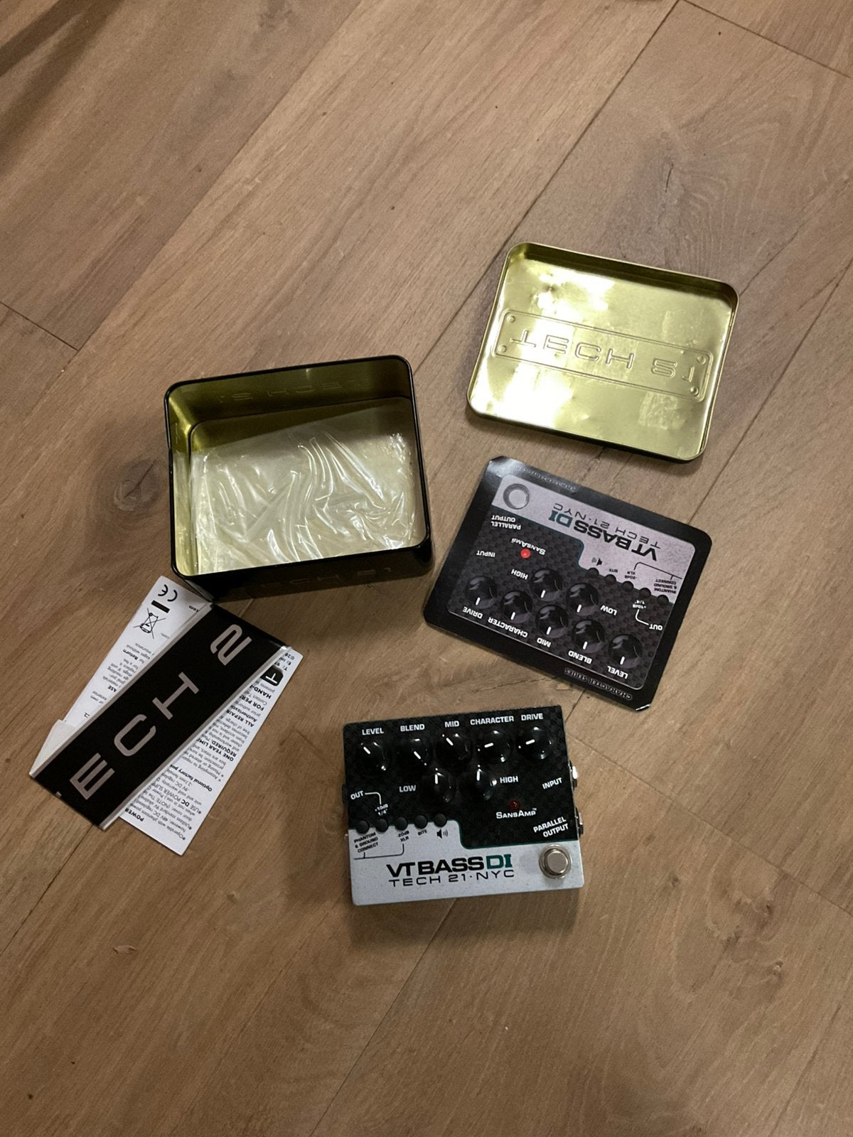 Tech 21 VT Bass DI, Muziek en Instrumenten, Ophalen, Zo goed als nieuw
