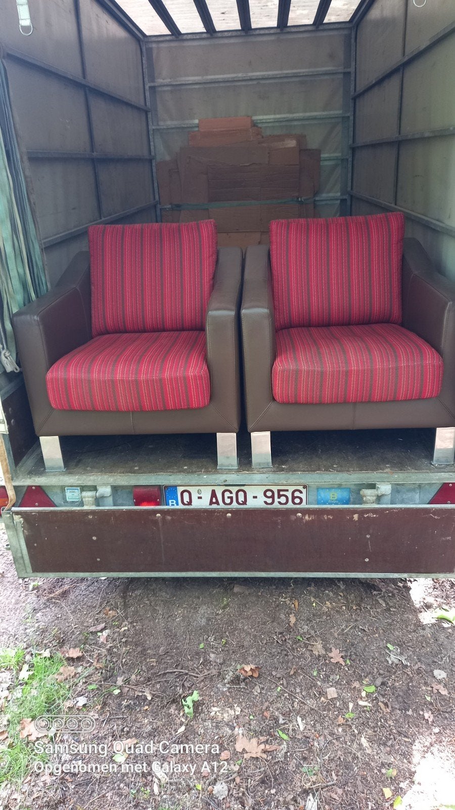 Leolux stoelen fateuils, Enlèvement