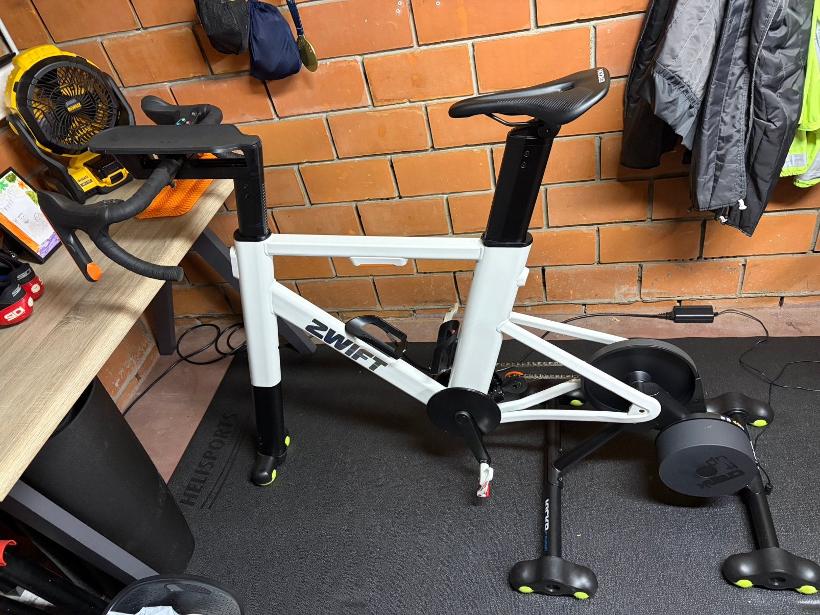 Zwift ride fiets indoor trainer, Ophalen, Gebruikt