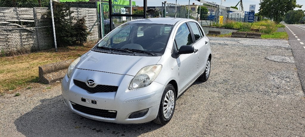 TOYOTA YARIS 2012, Achat, Boîte manuelle, 5 portes, 5 places