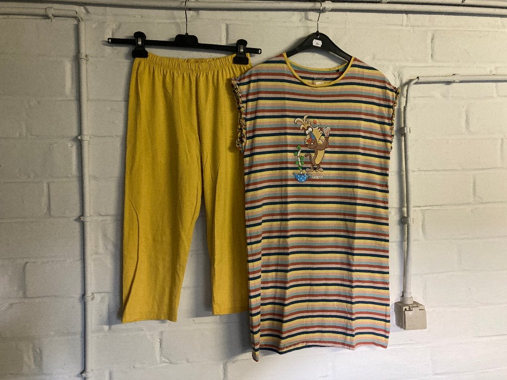 Pyjama met 3/4 broek, Woody, 176, 16 jaar, Kinderen en Baby's, Kinderkleding | Maat 176, Nacht- of Onderkleding, Meisje, Ophalen of Verzenden