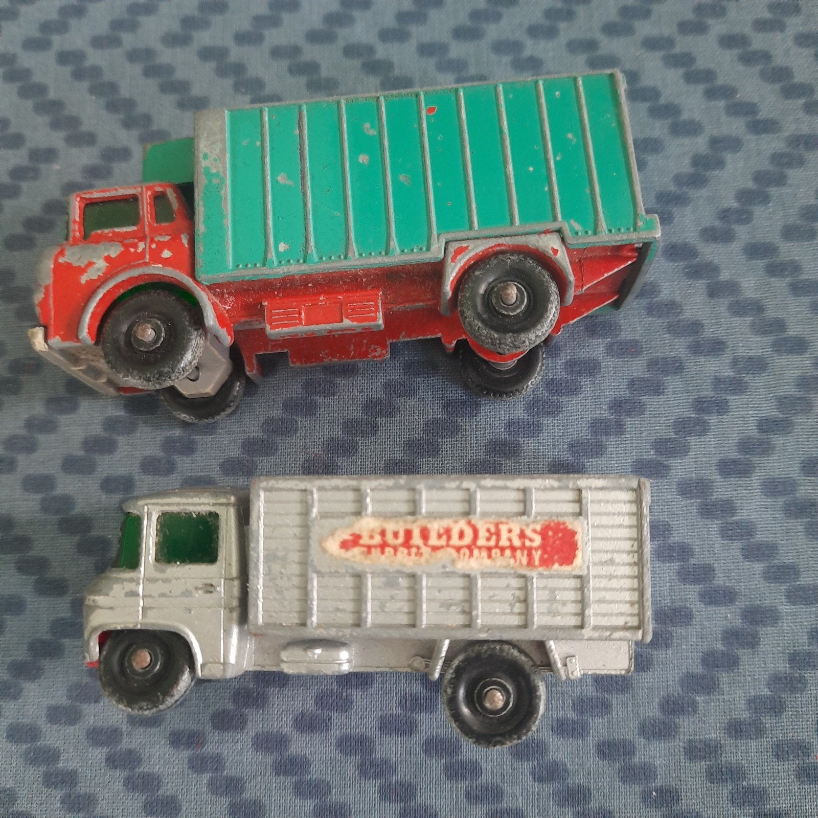 MATCHBOX UK* LOT DE 2 PIÈCES : GMC REFURG.TRUCK et MB TRUCK*, Hobby & Loisirs créatifs, Voitures miniatures | 1:87, Utilisé, Bus ou Camion
