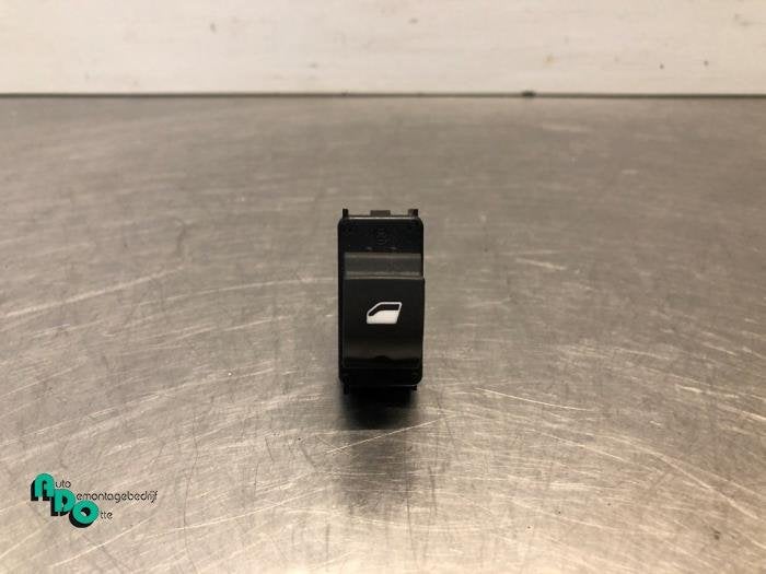 Commutateur vitre électrique d'un Peugeot 208 (208 12-), Autos : Pièces & Accessoires, -, 3 mois de garantie, Utilisé, -