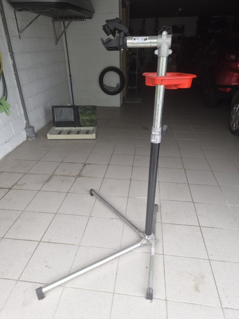 Support de montage pour vélo, Enlèvement, Utilisé, Autres outils