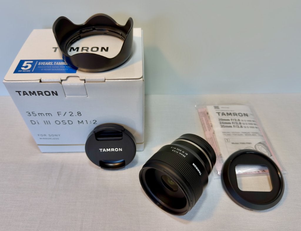 Tamron 35mm F/2.8 Sony FE | Nieuwstaat | 5 jaar garantie, TV, Hi-fi & Vidéo, Photo | Lentilles & Objectifs, Enlèvement ou Envoi