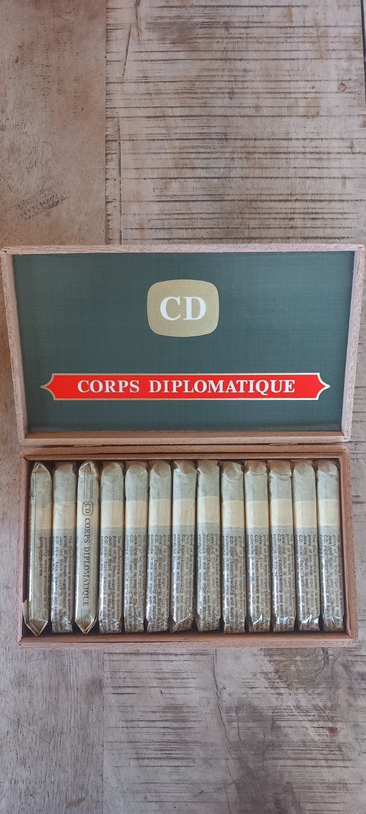 Te koop: originele houten kist Corps Diplomatique, Ophalen of Verzenden