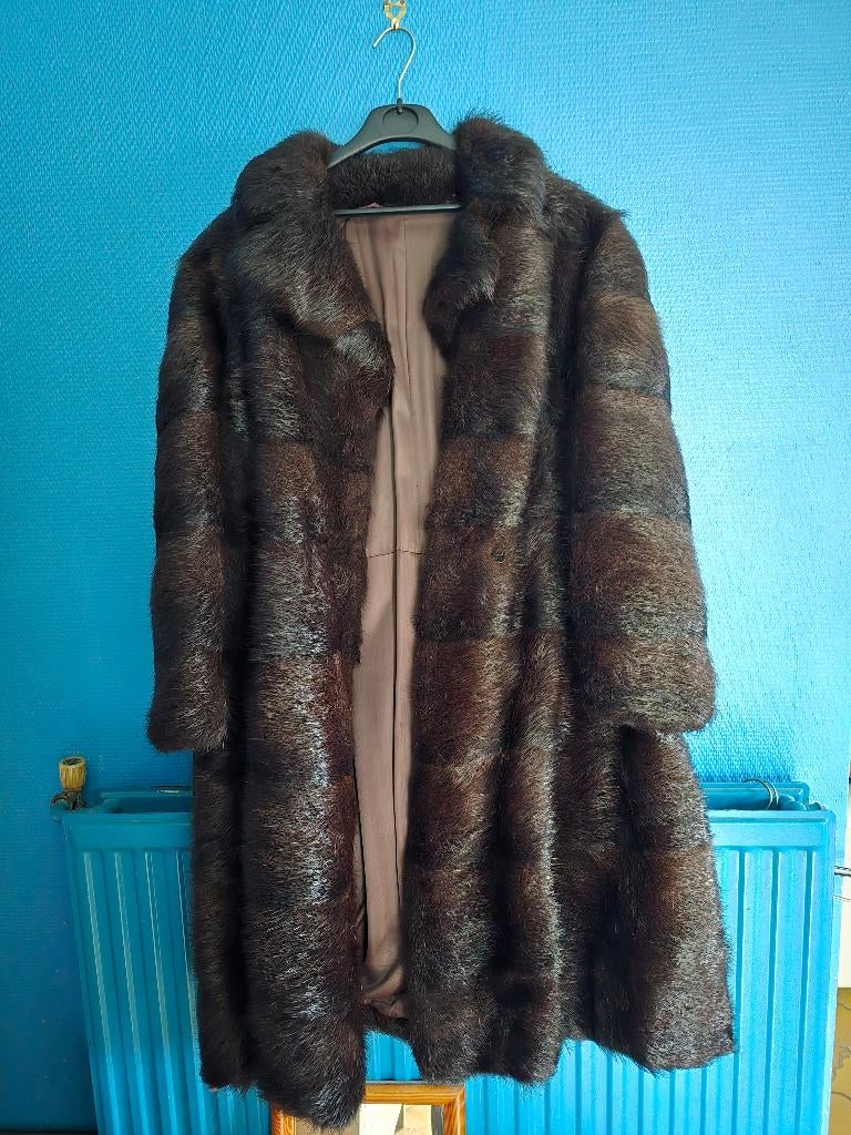 Manteau vintage en vraie fourrure – Fourreur Mayez Visée, Enlèvement ou Envoi, Porté, Taille 42/44 (L), Brun