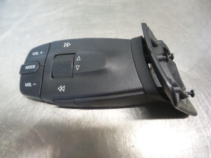 Radiobediening Stuur van een Seat Ibiza (Ibiza 08-), Gebruikt, -, -, Ophalen of Verzenden