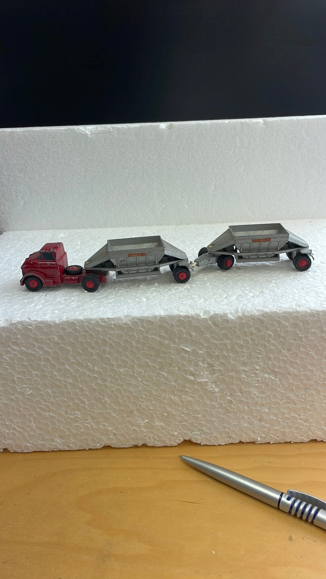 Matchbox Major Pack 4 Fruehauf Hopper, Hobby en Vrije tijd, Ophalen of Verzenden