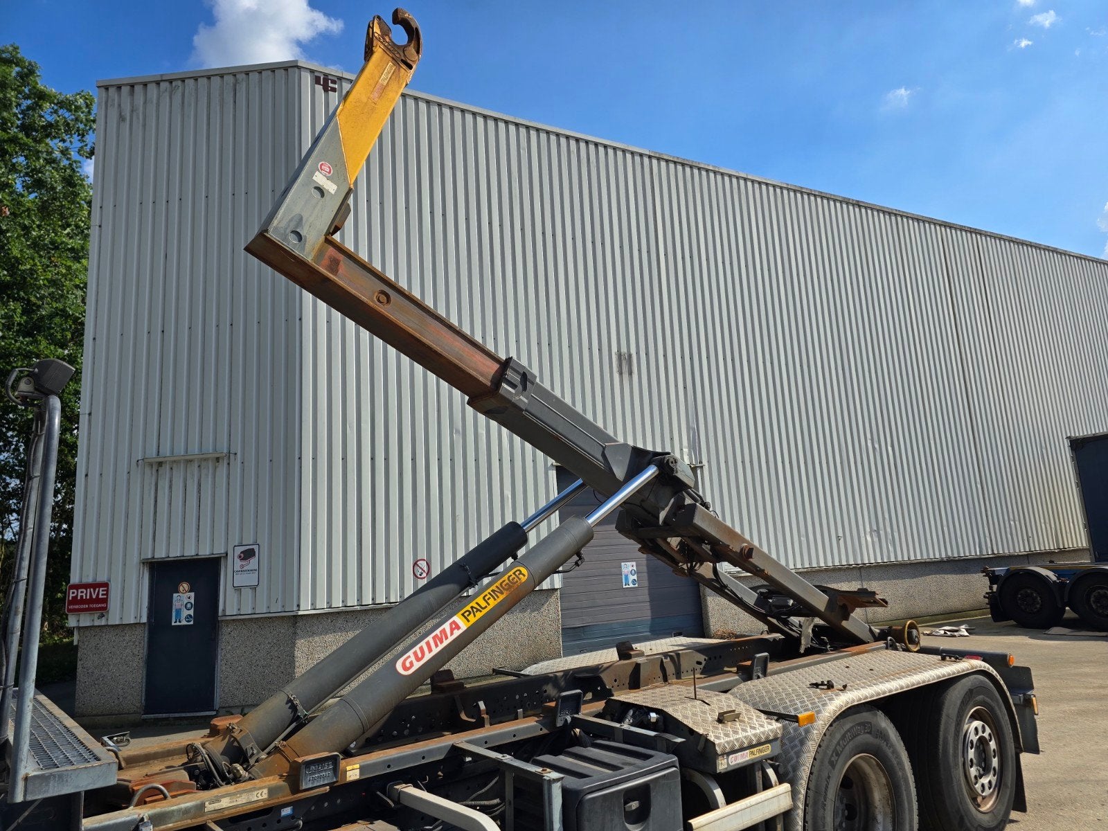 Palfinger containersysteem, Bedrijf, Te koop