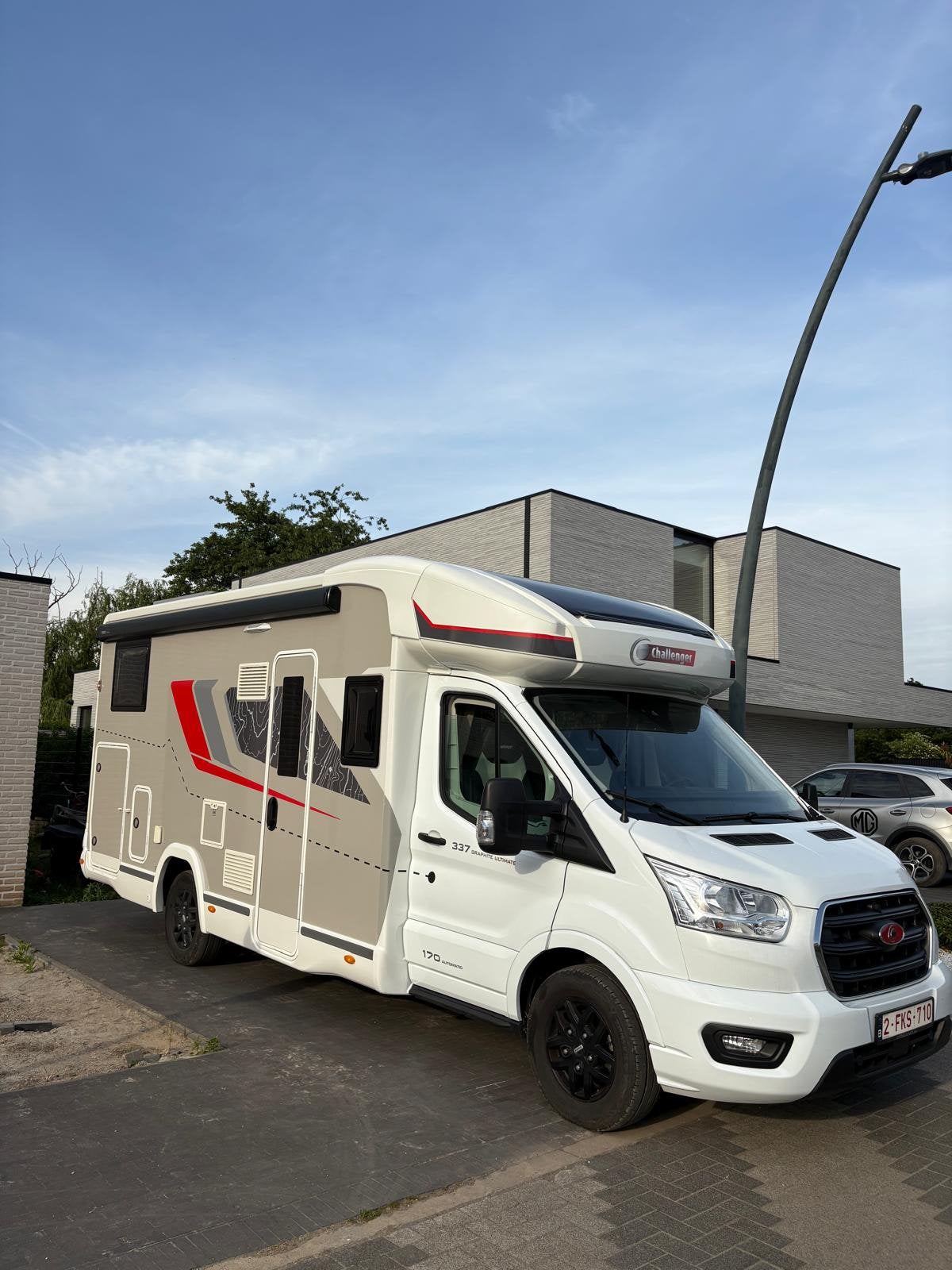 Mobil-home Ford Graphite Ultimate 337, Auvent, ESP - Contrôle de stabilité, Diesel, Chauffage liquide