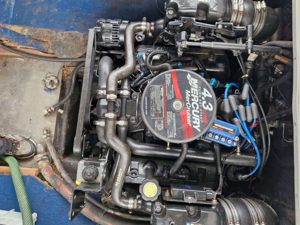 Mercruiser V6, 4,3 tks, Ophalen
