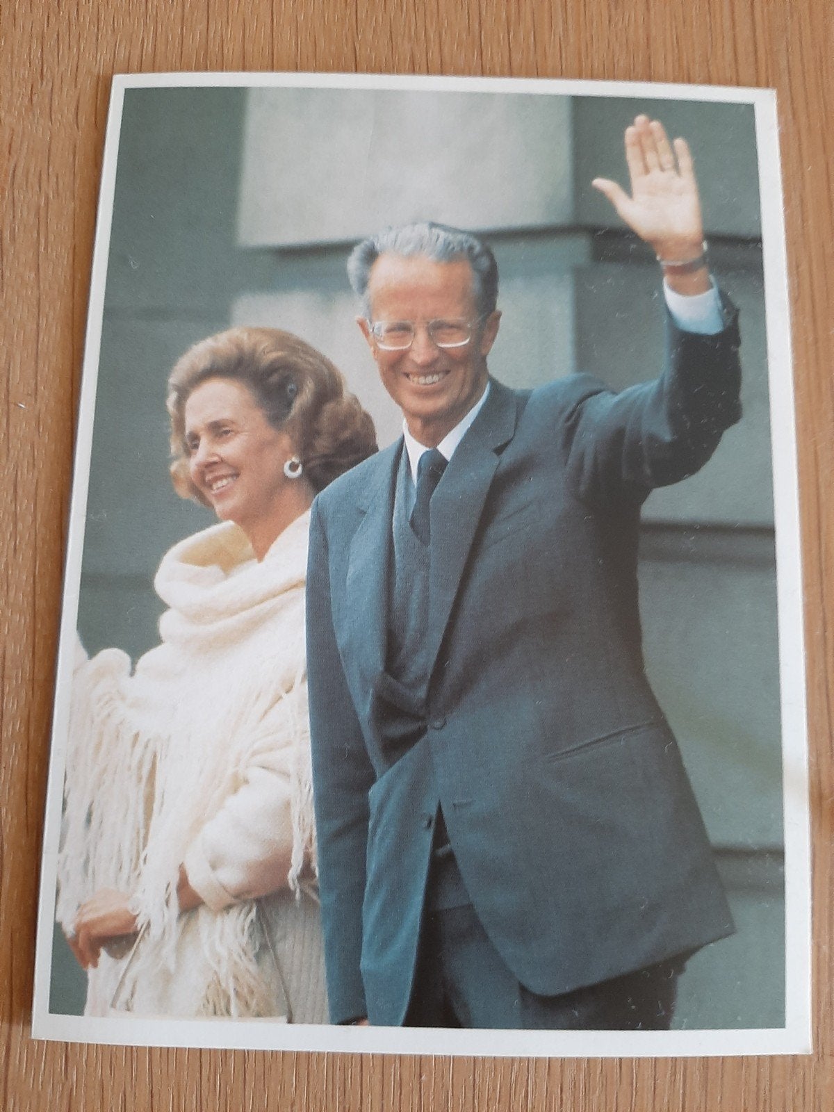 Bedankkaart + omslag koningshuis, Ophalen