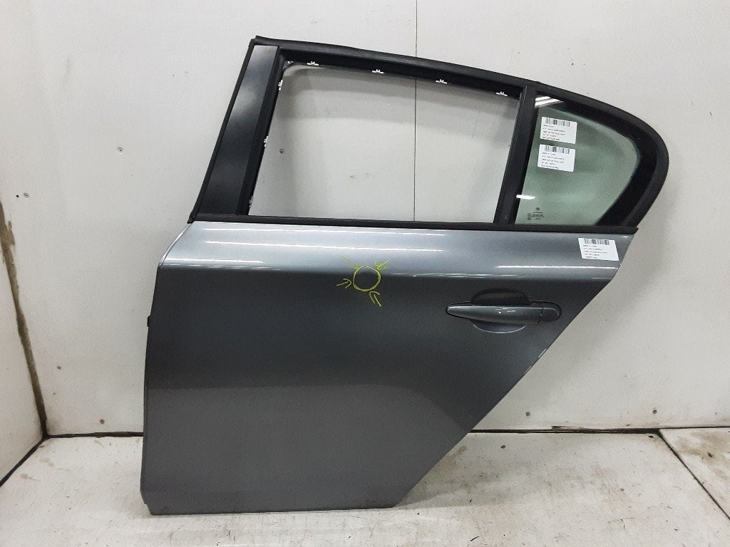 PORTIER LINKS ACHTER BMW 1 serie (E81) (01-2006/09-2012), Gebruikt, Deur, Mevr. I. Hauben, BMW