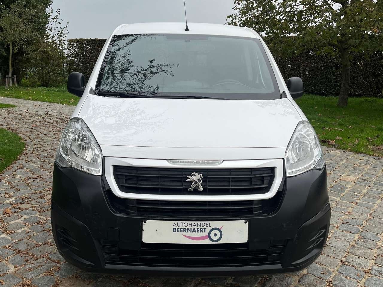 Peugeot Partner e-Partner/24200km/Airco/Cruise/Handsfree..., Autos, 3 places, 0 kg, Ordinateur de bord, Automatique