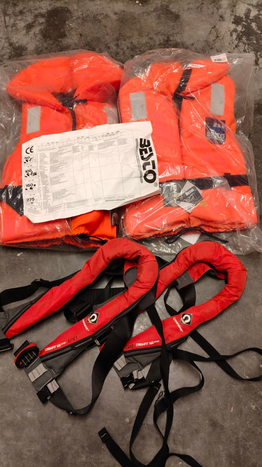 4 x reddingsvest, Sports nautiques & Bateaux, Sports Nautiques & Bateaux Autre, Enlèvement, Comme neuf
