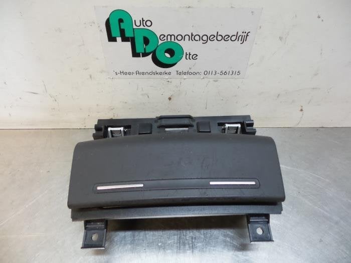 Cendrier avant d'un Audi A3 (A3 03-), -, 3 mois de garantie, Audi, Utilisé