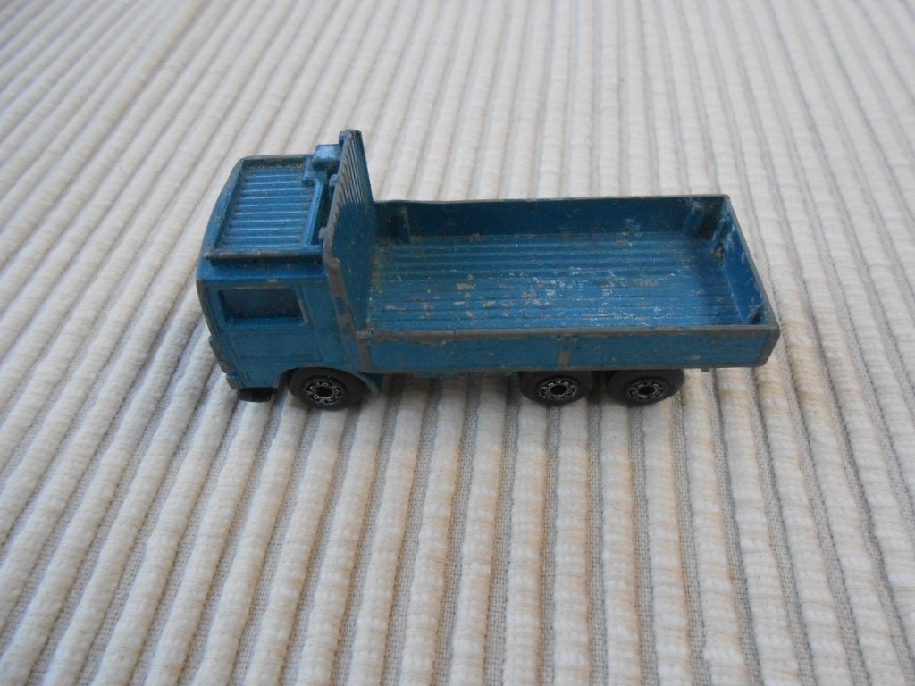 speelgoed vintage Matchbox 1984 Volvo blueTruck 1:90, Antiek en Kunst, Ophalen of Verzenden