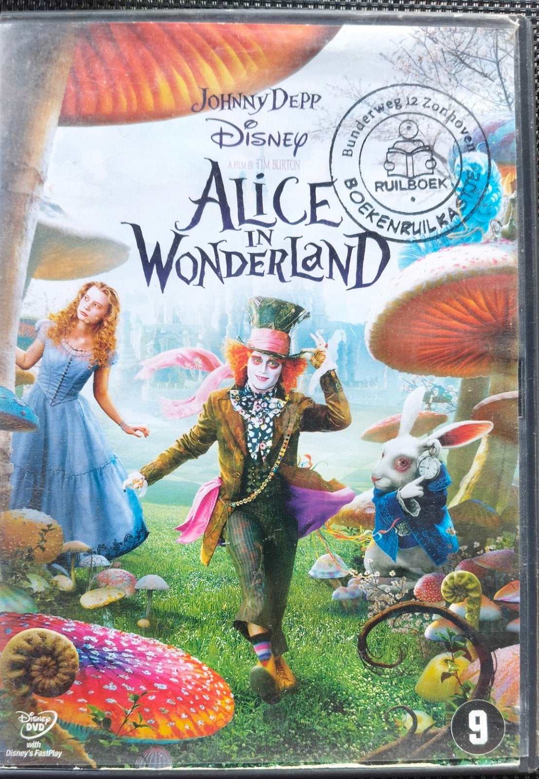 Alice in Wonderland, Enlèvement ou Envoi