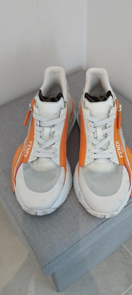 FENDI Flow-schoenen, Ophalen