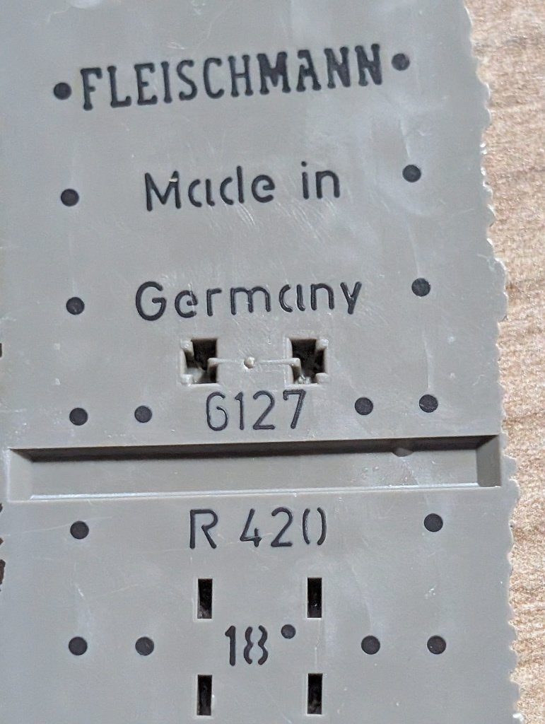 2 x Fleischmann 6127 H0 Gebogen rail 420 mm Profi-rails, Ophalen of Verzenden, Zo goed als nieuw, Rails, Fleischmann