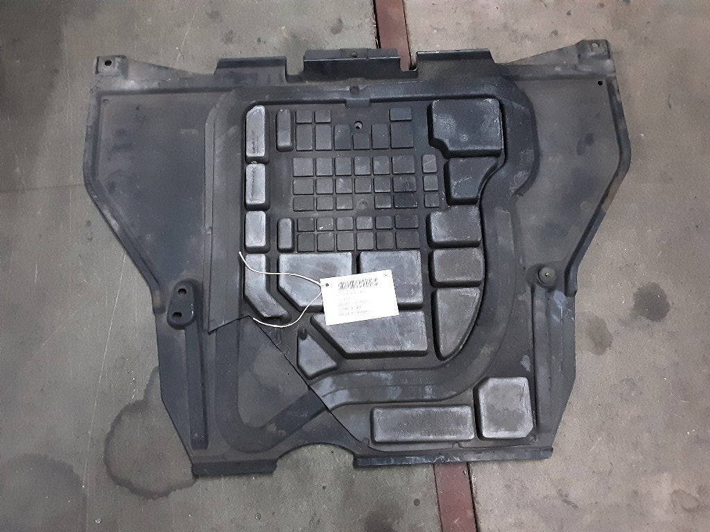 CACHE SOUS MOTEUR Audi A6 (C5) (01-1997/01-2005) (4B0863824), Mevr. I. Hauben, Audi, Utilisé, Rue de l'Espoir 34 34
4030  GRIVEGNÉE, BE