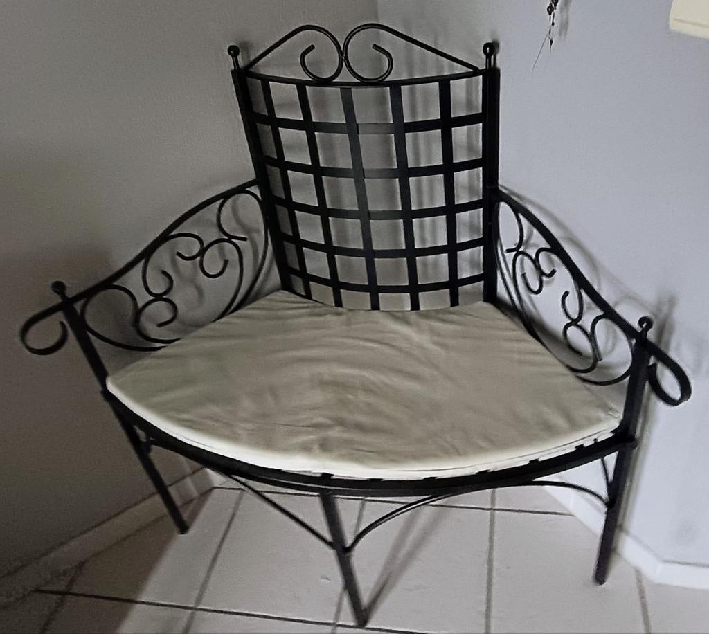 Banc fer forgé, Enlèvement