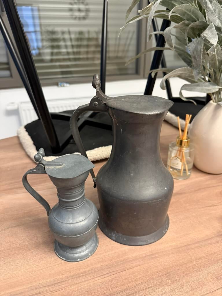 Tinnen Kannen, Ophalen