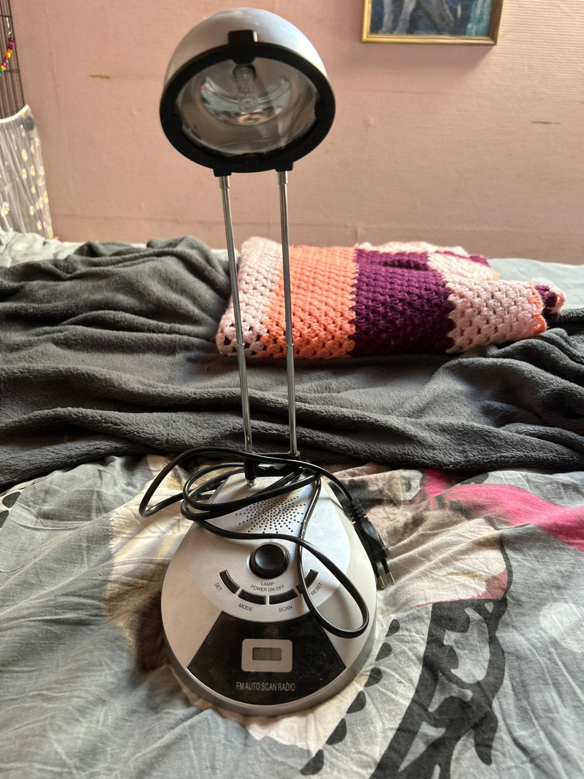 Lamp met radio of wekker, Huis en Inrichting, Ophalen, Zo goed als nieuw