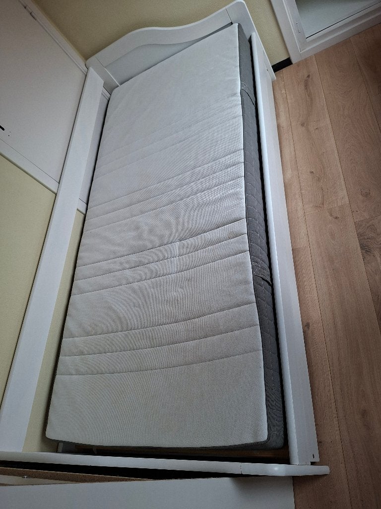 Gratis 2 Ikea matrassen 90 op 200, Ophalen, Gebruikt, 90 cm, Eenpersoons
