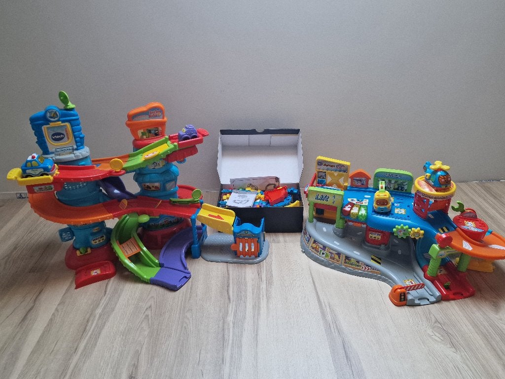 VTech Toet toet auto's, Kinderen en Baby's, Ophalen, Zo goed als nieuw, 6 maanden tot 2 jaar
