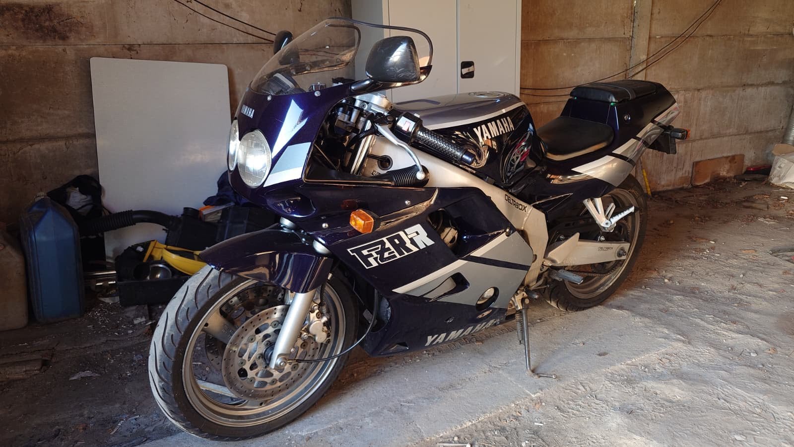 Yamaha FZR 250 R !! Japan Import !! Model 3LN1 met EXUP klep, Motos, Occasion, Super Sport, Particulier, Permis Moto A2 minimum