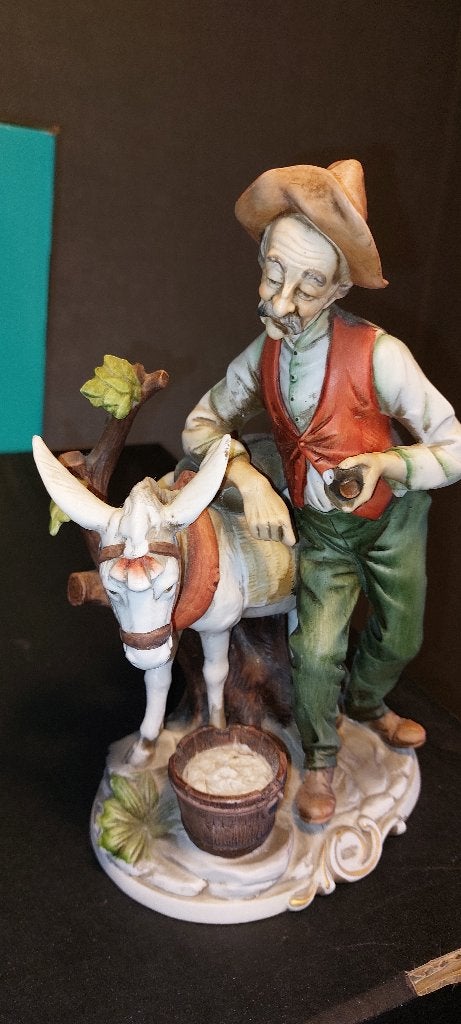 Vintage porseleinen beeldje boer met ezel, Antiek en Kunst, Ophalen of Verzenden