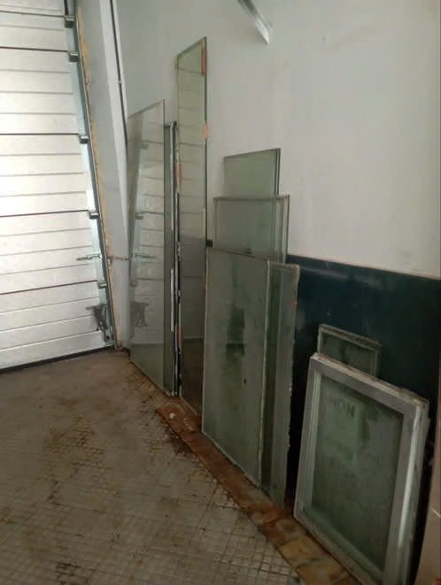 Gratuit - Lot de vitres de sécurité - Simple vitrage, Bricolage & Construction, Enlèvement, Utilisé, Autres types, Verre de sécurité