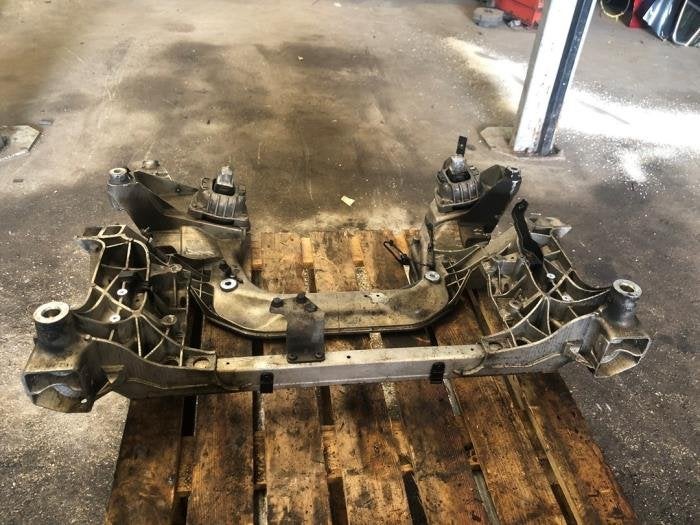 Subframe van een BMW 7-Serie, Auto-onderdelen, Gebruikt, -, -, Ophalen of Verzenden