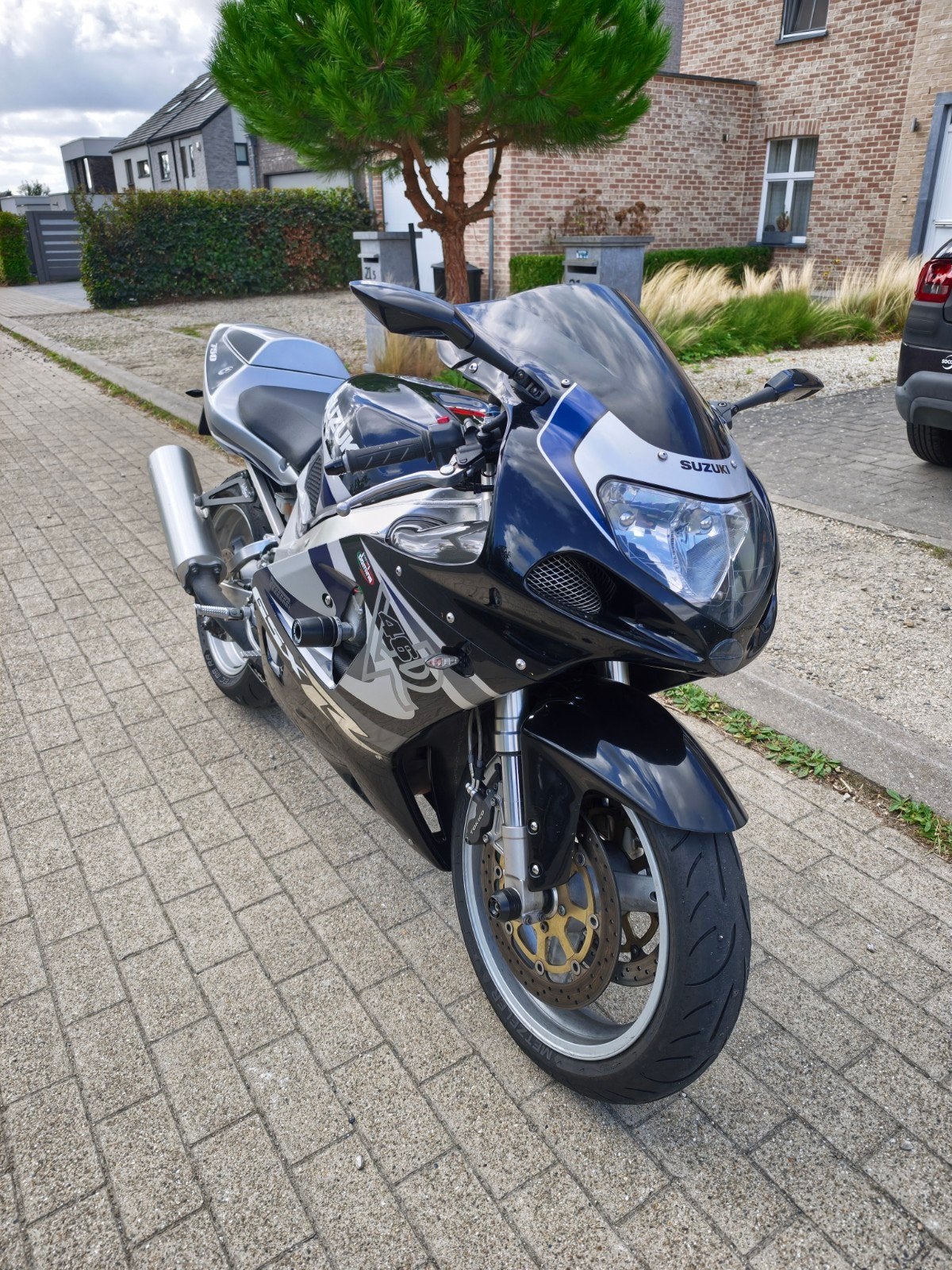 Suzuki GSX-R 750 K1, Ophalen