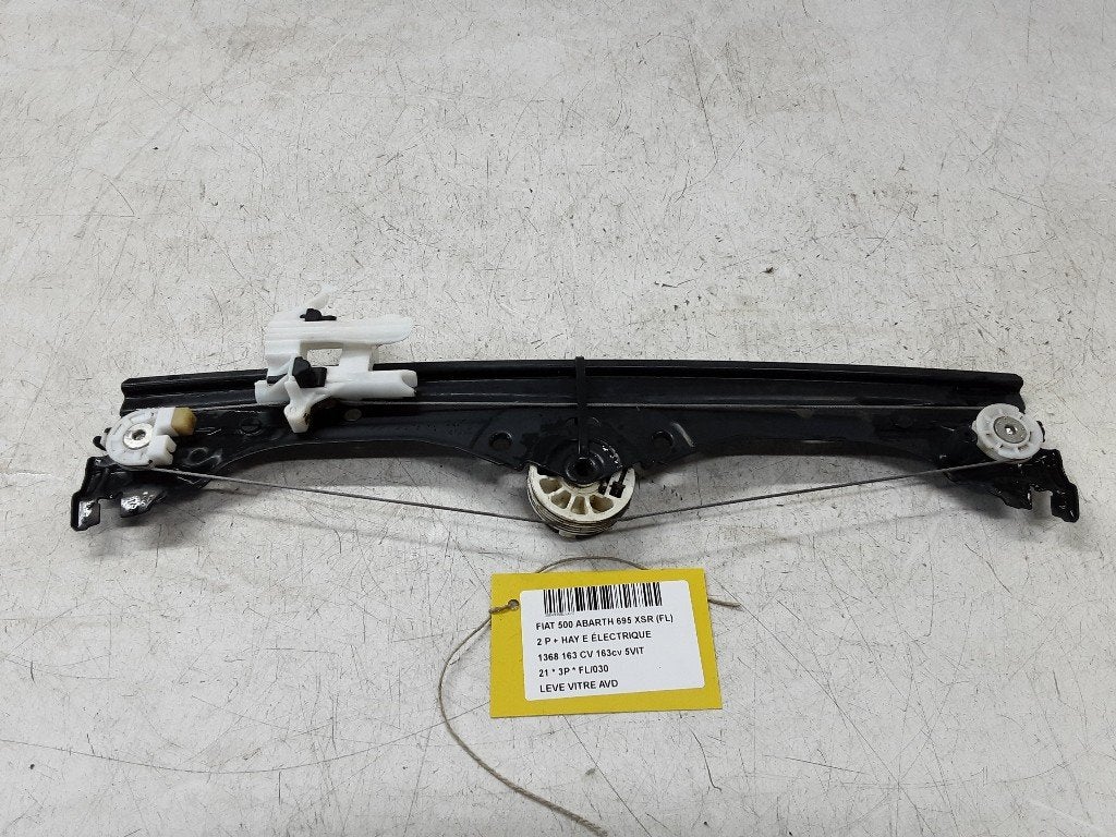 RAAMMECHANIEK RECHTS VOOR Abarth 500 / 595 / 695 (01-2008/-), Auto-onderdelen, Taurusavenue 1
2132 LS  Hoofddorp, NL, Webaccessibility@stellantis.com