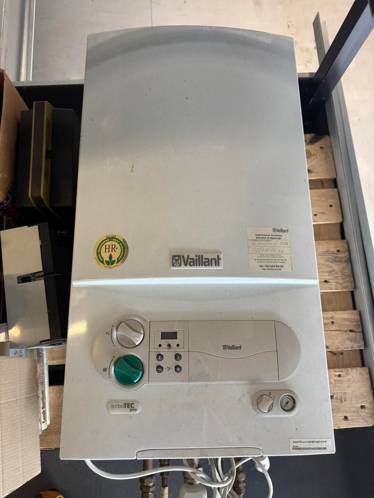 Vaillant hermetische niet condenserende gaswandketel, Doe-het-zelf en Bouw, Ophalen, Gebruikt, Aardgas, Minder dan 20 liter