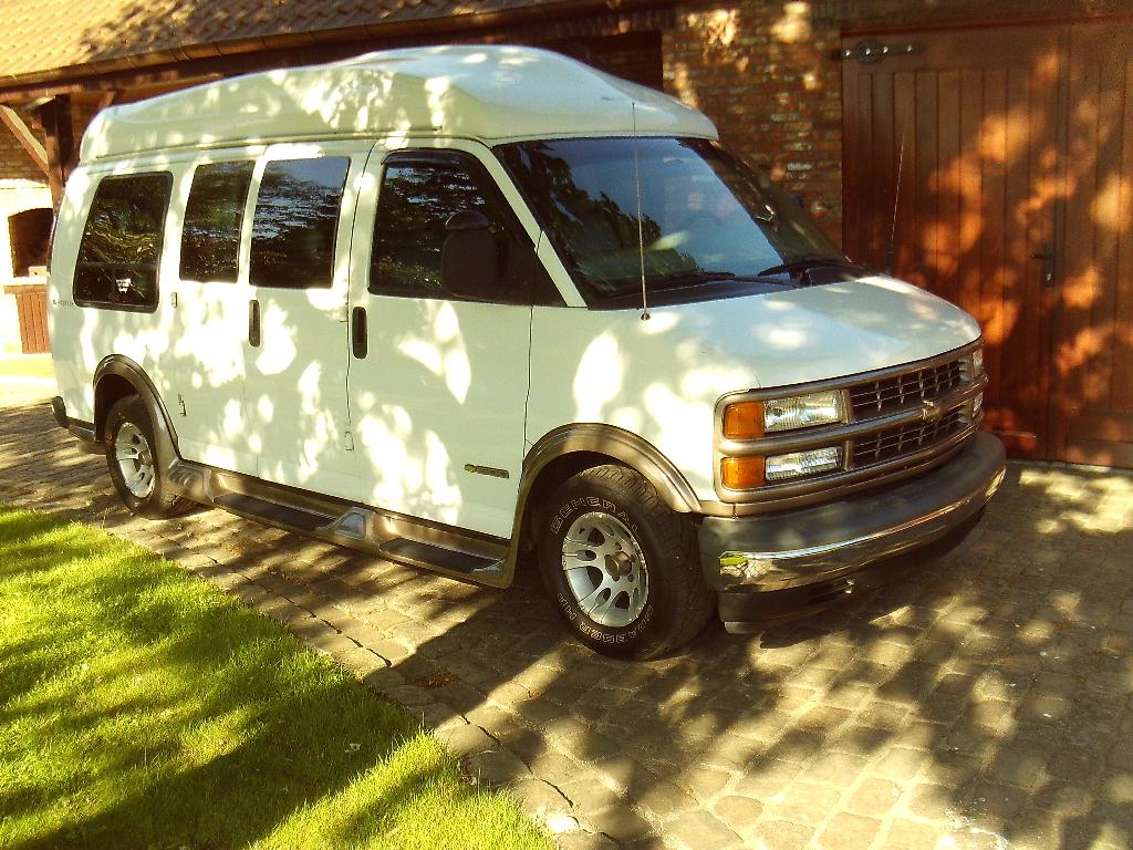chevrolet express  chevyvan, Autos, Chevrolet, Particulier, Chevy Van, LPG, Autre carrosserie, 6 portes, Automatique, Blanc, Autres couleurs