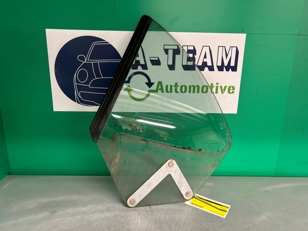 VITRE LATERALE ARRIÈRE GAUCHE Peugeot 206 CC (2D), Kontakt-peugeot@peugeot.com, Utilisé, Peugeot Deutschland GmbH, Bahnhofsplatz
65423  Rüsselsheim, DE